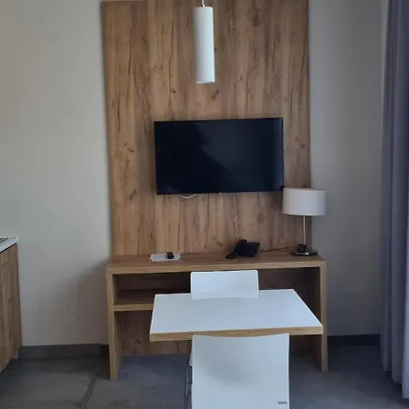 Czarna Gora 403 Apartment 3*